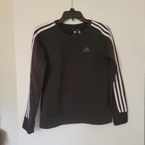 adidas Tops - Adidas sweatshirt